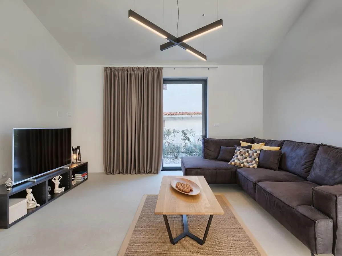 Villa Anna By Interhome Pula