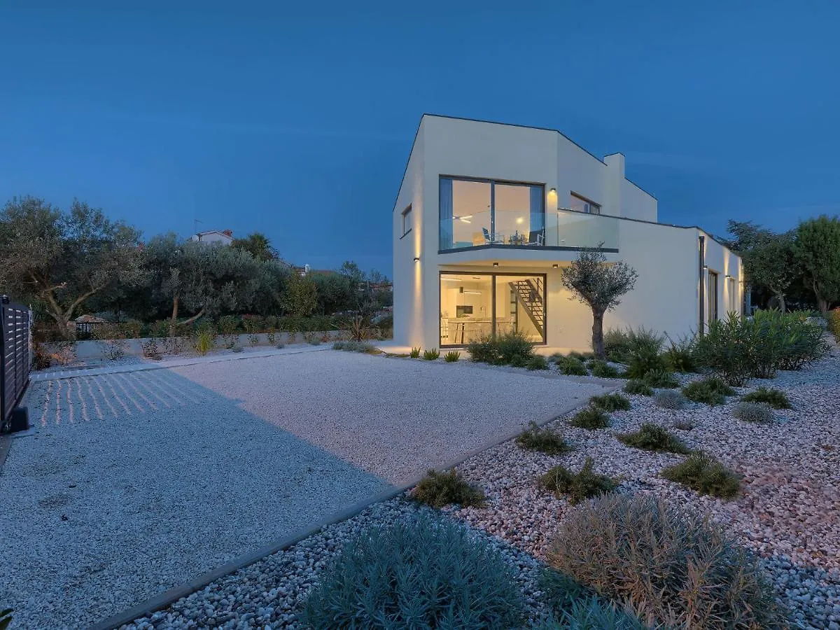 Villa Anna By Interhome Pula