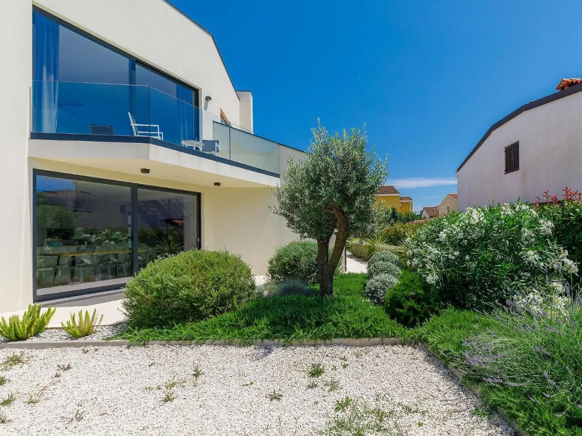 Villa Anna By Interhome Pula